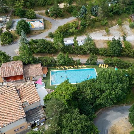 Camping Les Princes D'Orange Hotel Orpierre Exterior foto