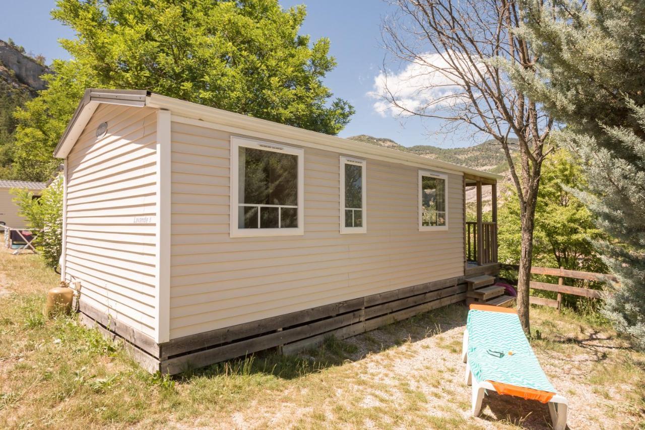 Camping Les Princes D'Orange Hotel Orpierre Exterior foto