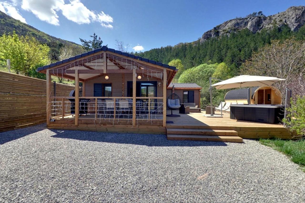 Camping Les Princes D'Orange Hotel Orpierre Exterior foto