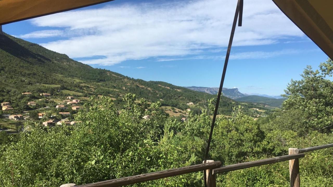 Camping Les Princes D'Orange Hotel Orpierre Exterior foto