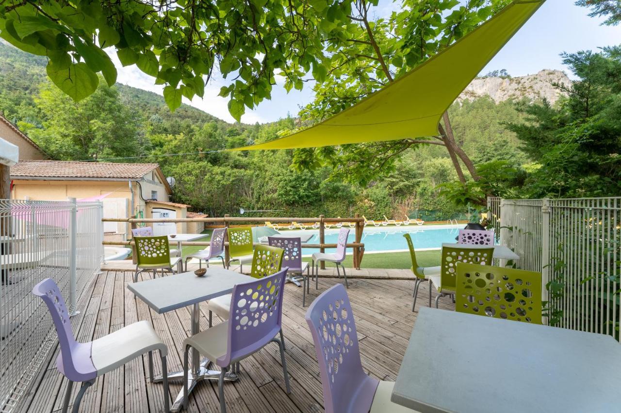 Camping Les Princes D'Orange Hotel Orpierre Exterior foto