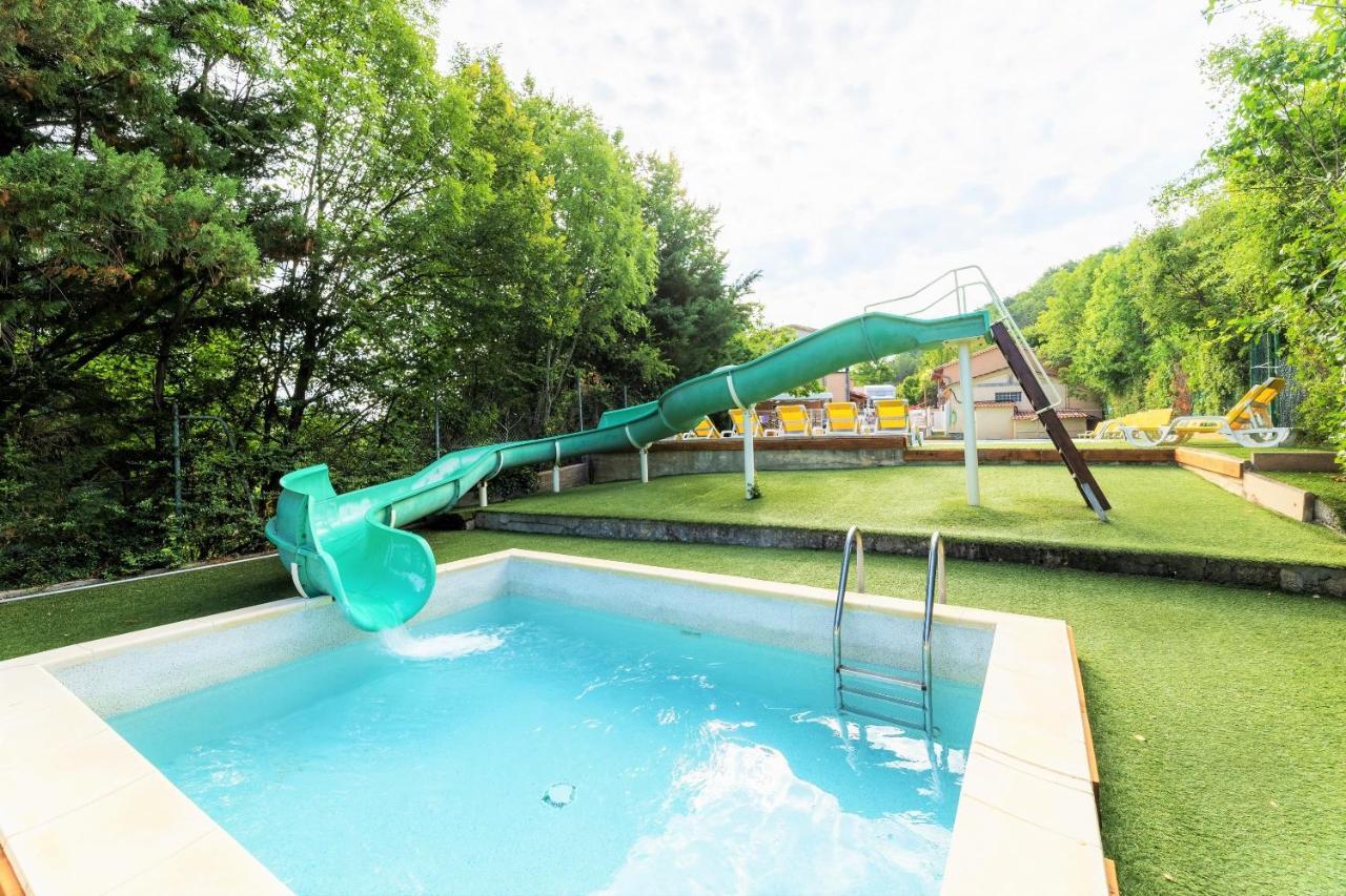 Camping Les Princes D'Orange Hotel Orpierre Exterior foto